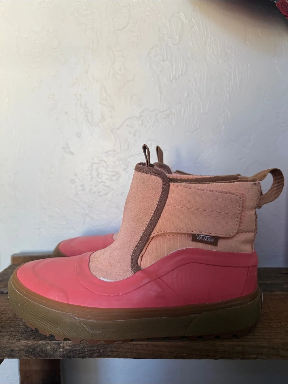Vans Kids MTE Slip-On Hi Terrain boots | Pink | Size 2.0